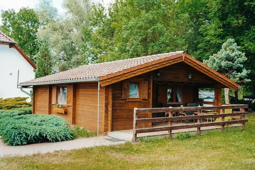 Holzhaus Direkt Am See Priepert Extérieur photo